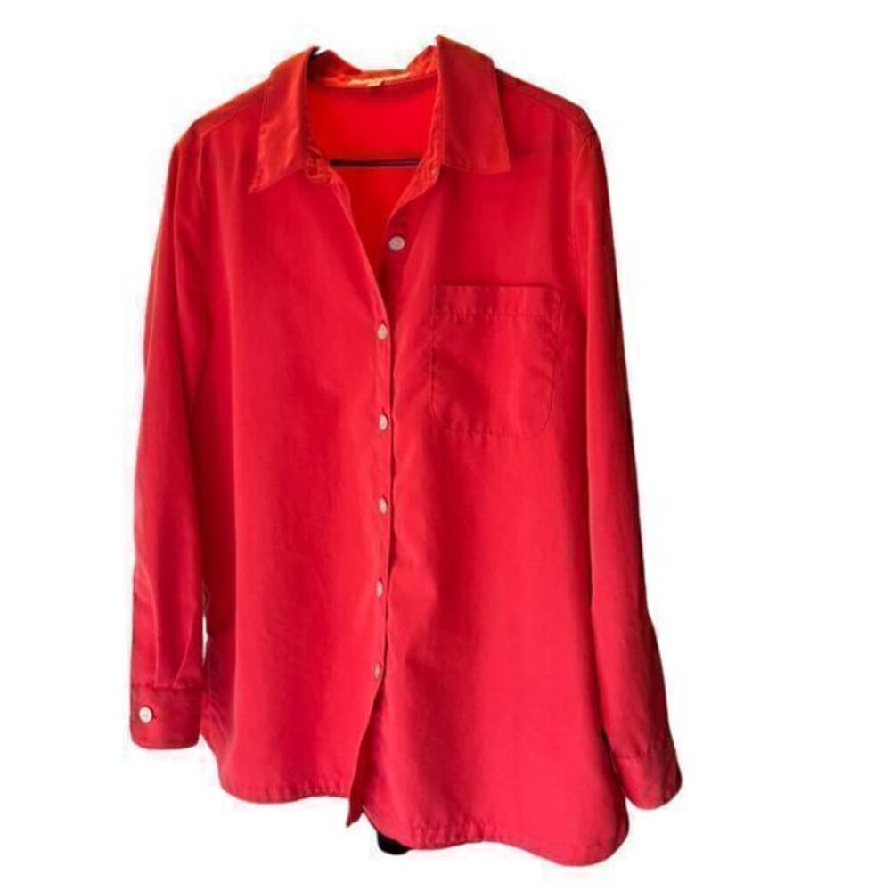 TravelSmith Women’s L Coral Red Button Up Shirt Long Sleeve Relaxed Fit Pocket